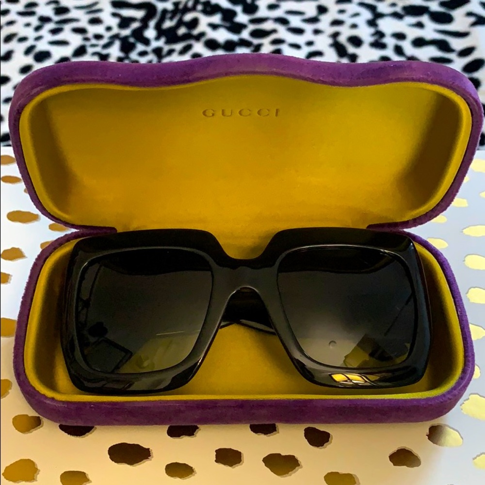Authentic Gucci Oversize Square Sunglasses